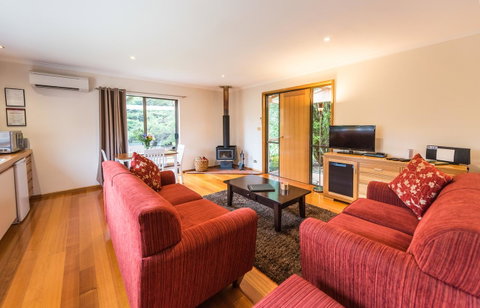 Parnella Kettering - Accommodation Broome 11