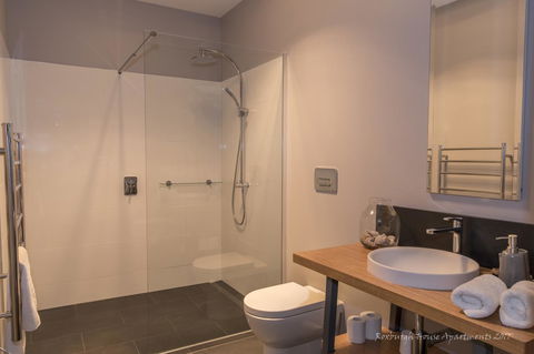 Roxburgh House Apartments - Accommodation Broome 1