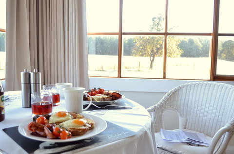 Buttons Cottage For Canyon & Rain Forest Walks With In House Dining - Accommodation Broome 28