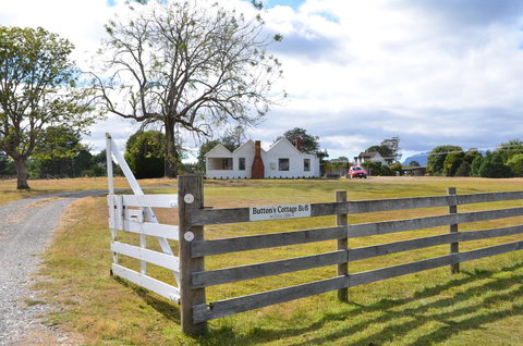 Buttons Cottage For Canyon & Rain Forest Walks With In House Dining - Accommodation Broome 1