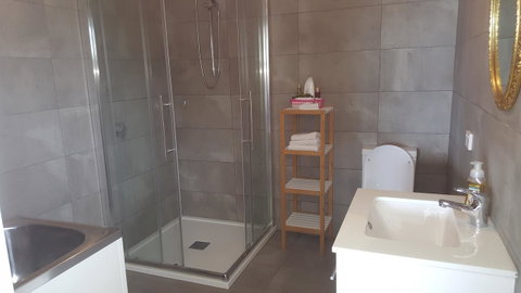 AppleBay Guest House - Accommodation Broome 8
