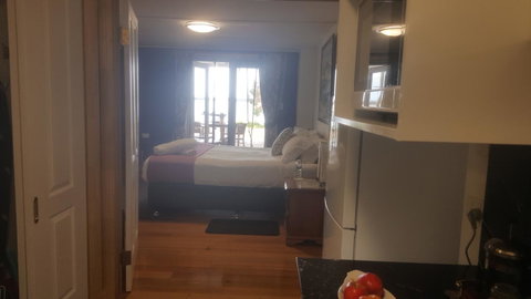 AppleBay Guest House - Accommodation Broome 26