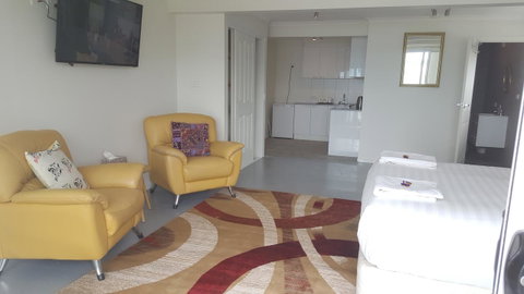 AppleBay Guest House - Accommodation Broome 0