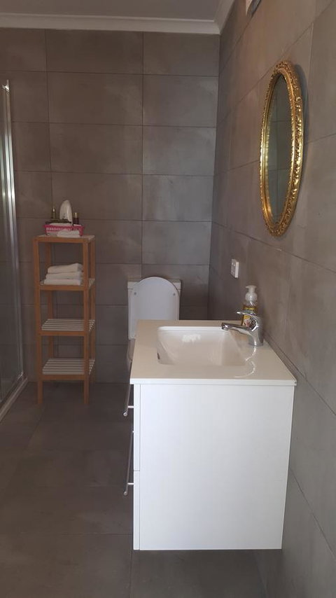 AppleBay Guest House - Accommodation Broome 9