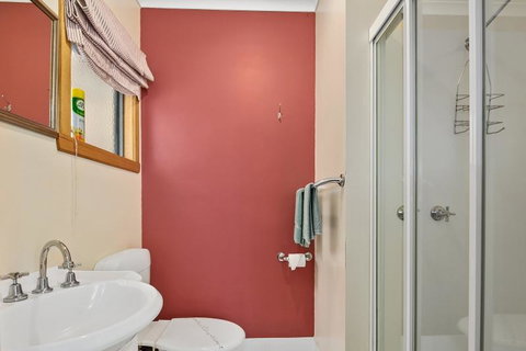 Green Views - Accommodation Broome 6