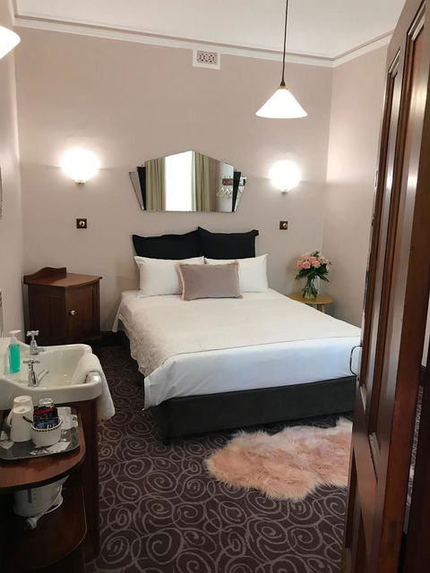 Astor Private Hotel - Accommodation Broome 1
