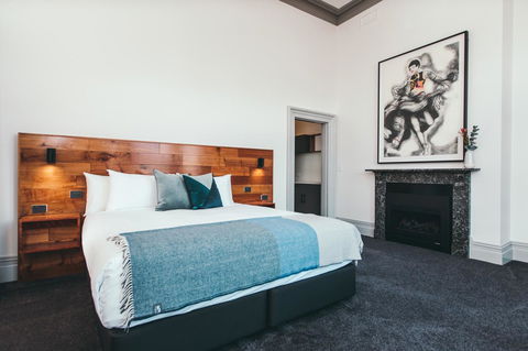 Maylands Lodge - Accommodation Broome 21