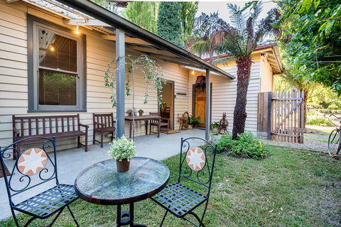 Avalon House - Accommodation Broome 1