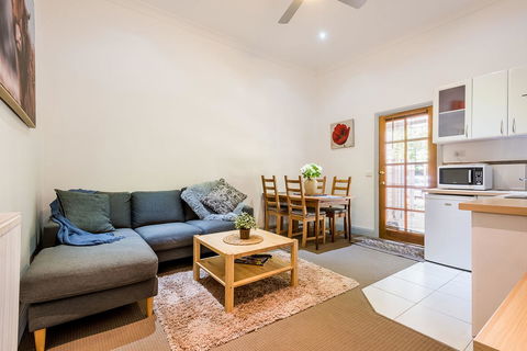 Avalon House - Accommodation Broome 18