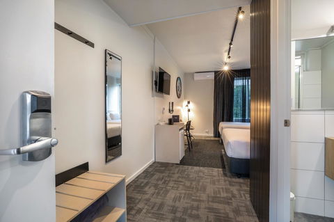 Nightcap At Keysborough Hotel - Accommodation Broome 21