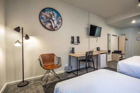 Nightcap At Keysborough Hotel - Accommodation Broome 2