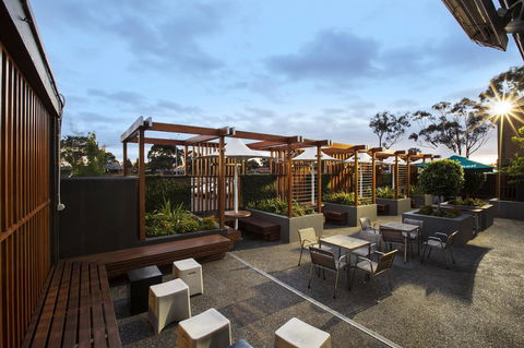 Nightcap At Keysborough Hotel - Accommodation Broome 28