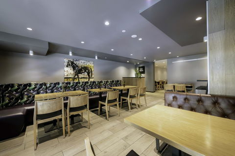 Brady Hotels Central Melbourne - Accommodation Broome 15
