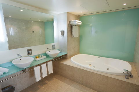 PARKROYAL Melbourne Airport - Accommodation Broome 18