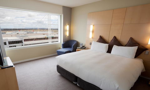 PARKROYAL Melbourne Airport - Accommodation Broome 14