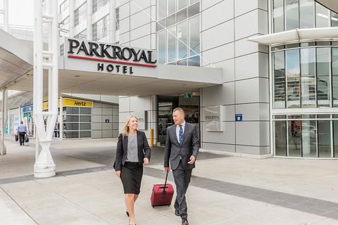 PARKROYAL Melbourne Airport - Accommodation Broome 2