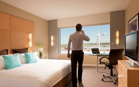PARKROYAL Melbourne Airport - Accommodation Broome 40