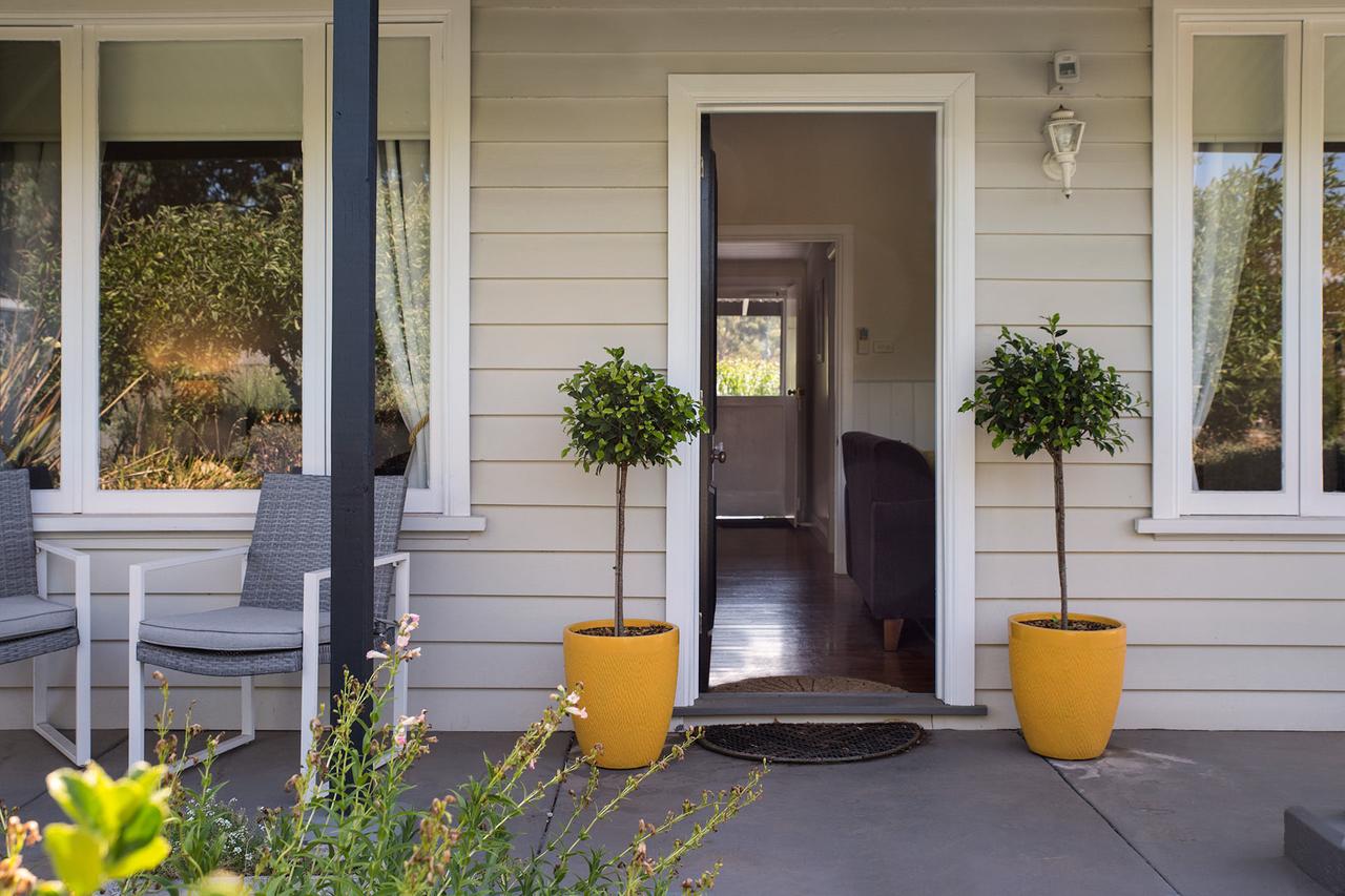 Hepburn VIC Accommodation Broome