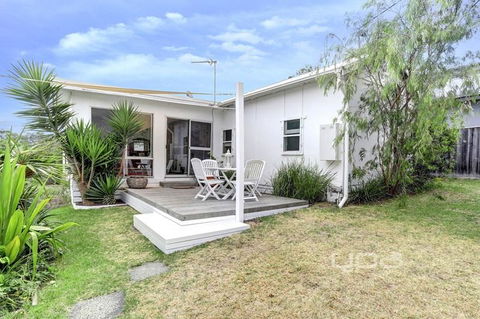 Dromana Holiday Beach House - Accommodation Broome 14