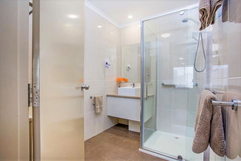 Comfort Inn Warrnambool International - Accommodation Broome 3