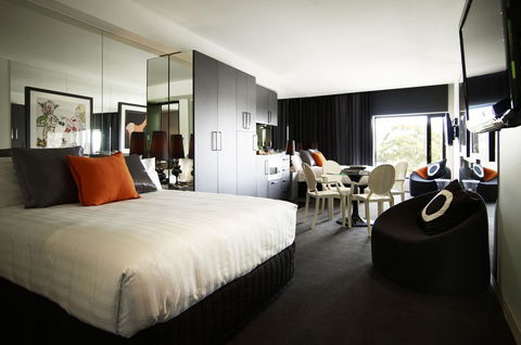 The Cullen Melbourne - Art Series - Accommodation Broome 16