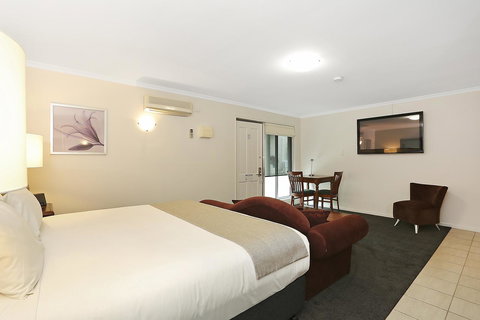 Quality Inn & Suites The Menzies - Accommodation Broome 38
