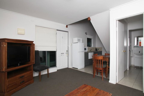 Quality Inn & Suites The Menzies - Accommodation Broome 26