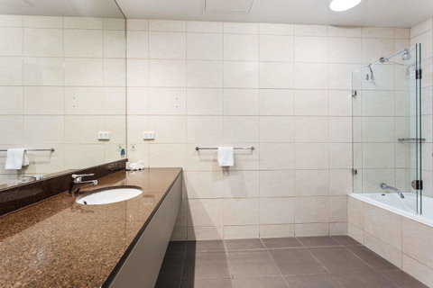Quality Hotel Bayside Geelong - Accommodation Broome 15