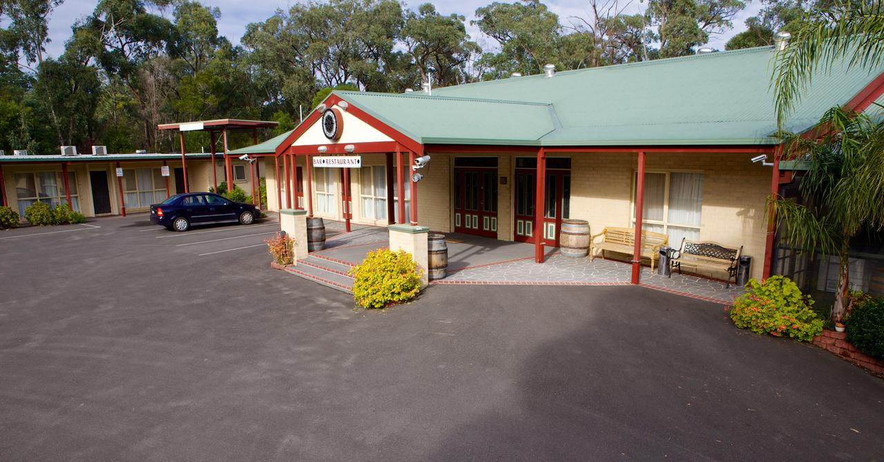 Badger Creek VIC Accommodation Broome