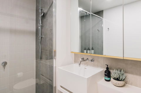 Cosmo Central Hotel Apartment - Accommodation Broome 43