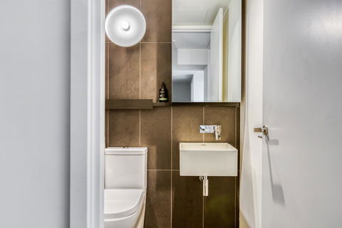 Cosmo Central Hotel Apartment - Accommodation Broome 31