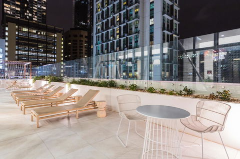 Cosmo Central Hotel Apartment - Accommodation Broome 17