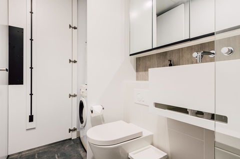 Cosmo Central Hotel Apartment - Accommodation Broome 33