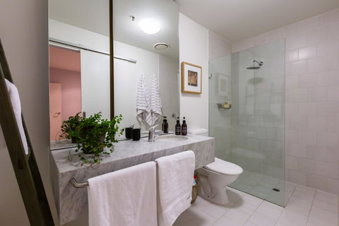 Auguste, Melbourne CBD Private Accommodation With Parking - Accommodation Broome 11