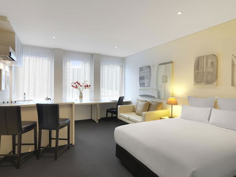 Oaks Melbourne On Collins Suites - Accommodation Broome 7