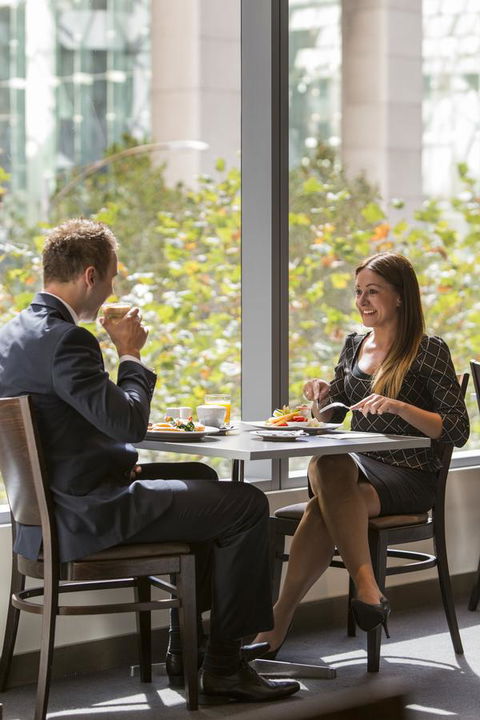 Oaks Melbourne On Collins Suites - Accommodation Broome 19