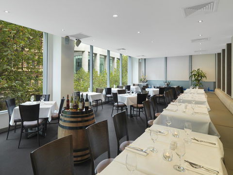 Oaks Melbourne On Collins Suites - Accommodation Broome 11