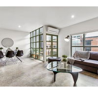 Sophisticated modern 3 bed home in foodie paradise - Accommodation Broome