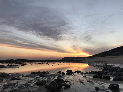 Stunning Waterfront Only 10 Minutes To Phillip Island - FREE EV UNIT 7kW For Electric Cars - Pet Friendly, Fireplace FREE WIFI Wine & Chocolates - Accommodation Broome 4