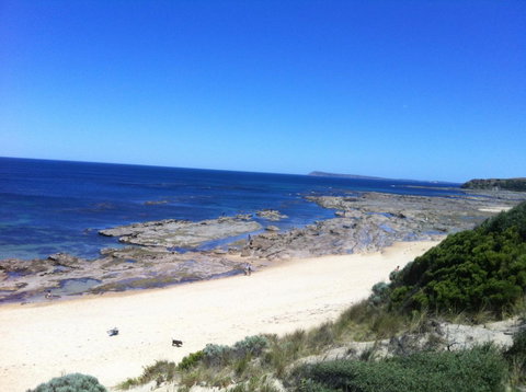 Stunning Waterfront Only 10 Minutes To Phillip Island - FREE EV UNIT 7kW For Electric Cars - Pet Friendly, Fireplace FREE WIFI Wine & Chocolates - Accommodation Broome 28