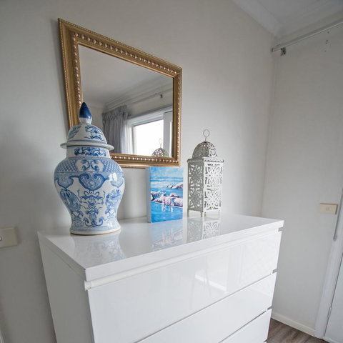 Stunning Waterfront Only 10 Minutes To Phillip Island - FREE EV UNIT 7kW For Electric Cars - Pet Friendly, Fireplace FREE WIFI Wine & Chocolates - Accommodation Broome 21