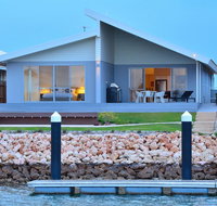 The Carnarvon Luxury Canal Home - Accommodation Broome