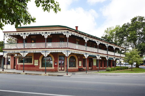 The Daylesford Hotel - Accommodation Broome 1