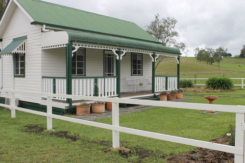 The Dollhouse Cottage - Accommodation Broome 0