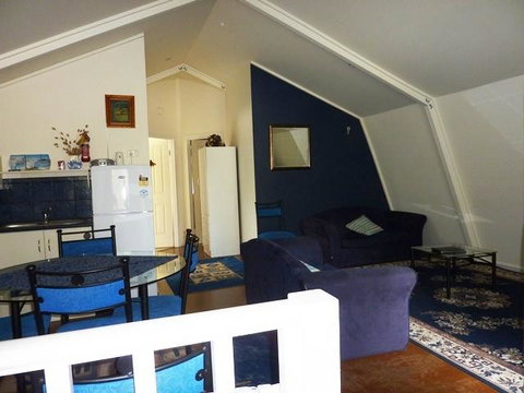 The Doo Drop Inn - Accommodation Broome 0