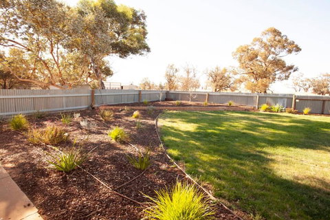 The Farmhouse. - Accommodation Broome 3