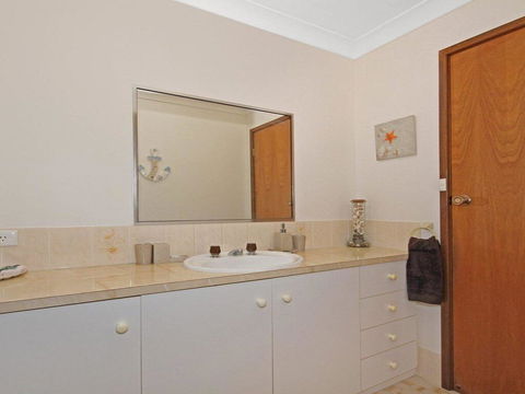 The Heights - Home Style Comforts - Accommodation Broome 3