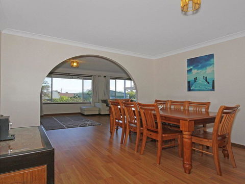 The Heights - Home Style Comforts - Accommodation Broome 1