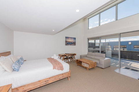 The Hub Bicheno - Accommodation Broome 2