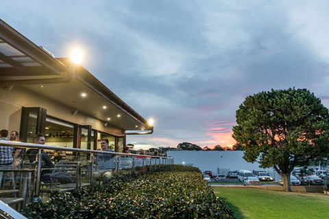 The Huskisson - Accommodation Broome 0